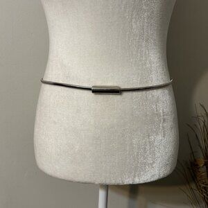 Silver Metal Elastic Skinny Waistband Stylish Belt Small Plate Buckle Sz  S / M